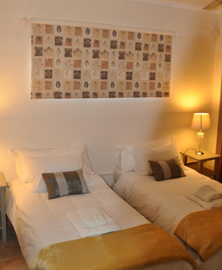 Clan Court Guesthouse Clanwilliam Exteriör bild