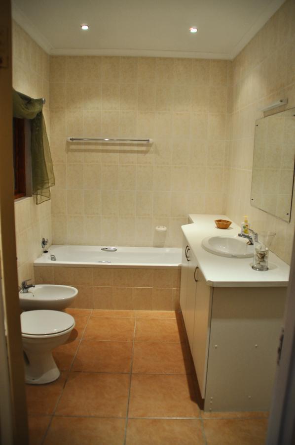Clan Court Guesthouse Clanwilliam Exteriör bild